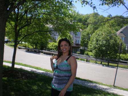Maribel Hernandez Photo 36