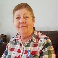 Ellen Robbins Photo 16