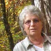 Loretta Hall Photo 41