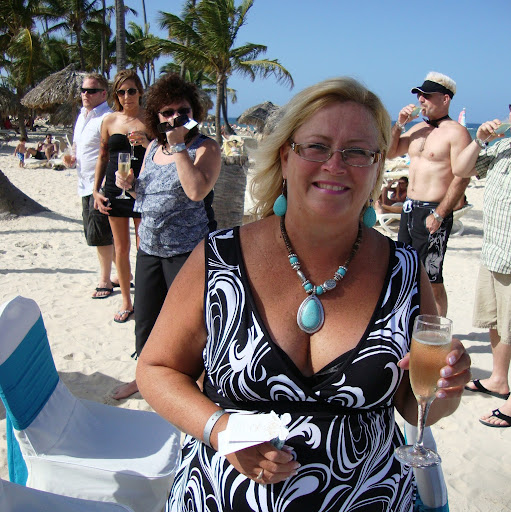 Dawn Snodgrass Photo 26
