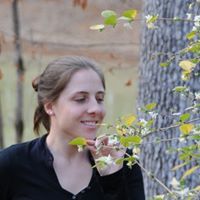 Tara Huber Photo 7