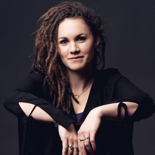 Kate Skinner Photo 8