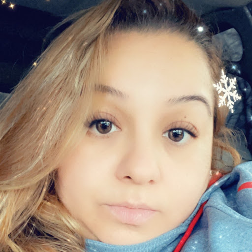 Angela Munoz Photo 34