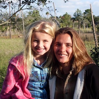 Stephanie Ring Photo 31
