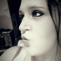 Renee Knox Photo 9