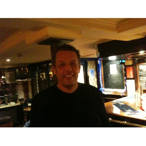 Michael Snowden Photo 37