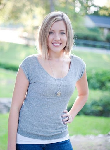 Lindsay Moore Photo 4