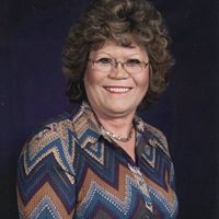 Theresa Quinn Photo 32