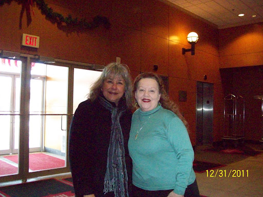 Joan Simpson Photo 35