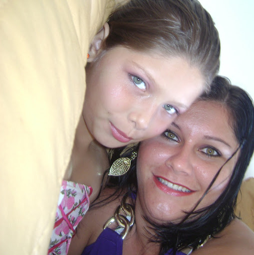 Janice Torres Photo 31