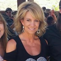 Stephanie Hoffman Photo 38