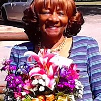Gloria Steele Photo 8
