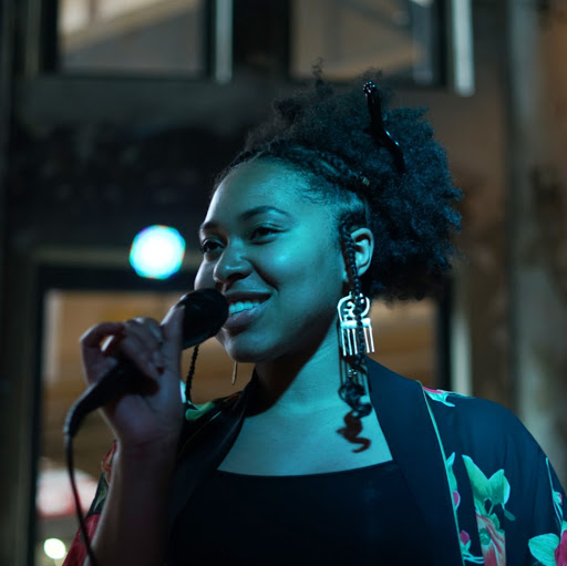 Janelle Butler Photo 34