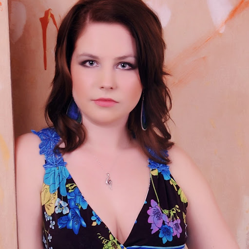 Catherine Guthrie Photo 8