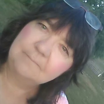 Diane Thompson Photo 28