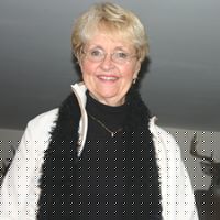 Carol Reilly Photo 11