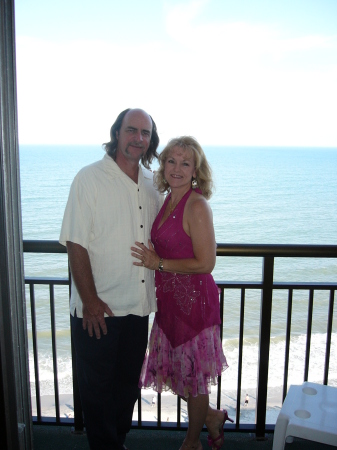 Deborah Maddox Photo 13