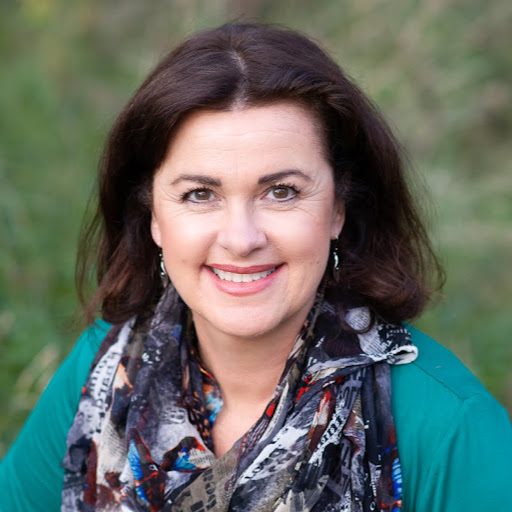 Suzanne Davidson Photo 28