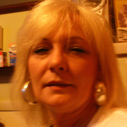 Renae Sanders Photo 8