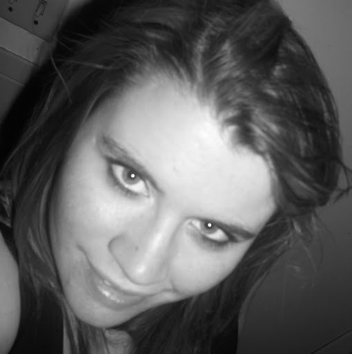 Holly Hunt Photo 12