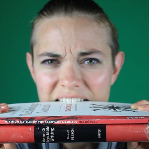 Sarah Goetz Photo 35