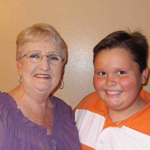 Linda Reaves Photo 30