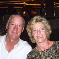 Julie Cheney Photo 28