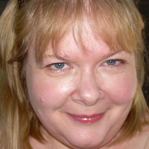 Gina Waite Photo 7