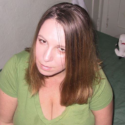Tonya Bennett Photo 26
