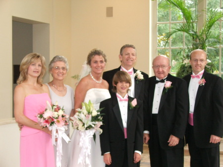 Elizabeth Cole Photo 9