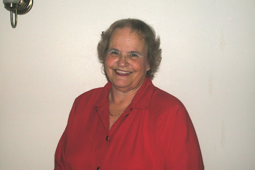 Jeannine Jones Photo 13