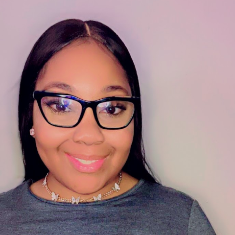 Gabrielle Robinson Photo 17