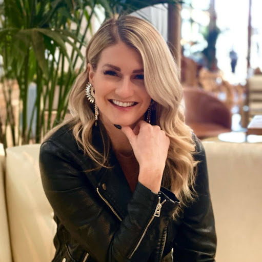 Amanda Vogt Photo 37