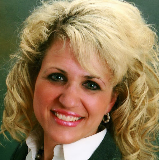 Cheryl Petersen Photo 32