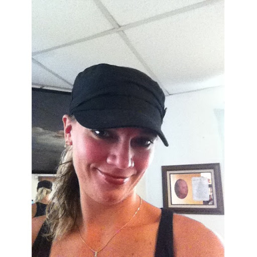 Michelle Decker Photo 22