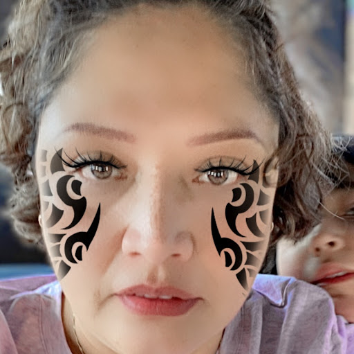 Guadalupe Robles Photo 39