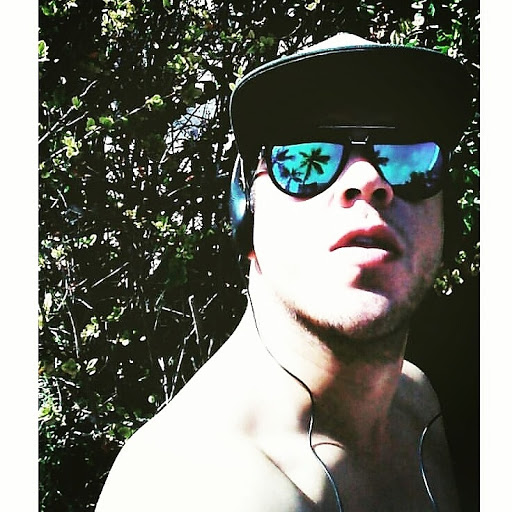 Jose Castellanos Photo 14