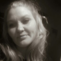 Carrie Watts Photo 7