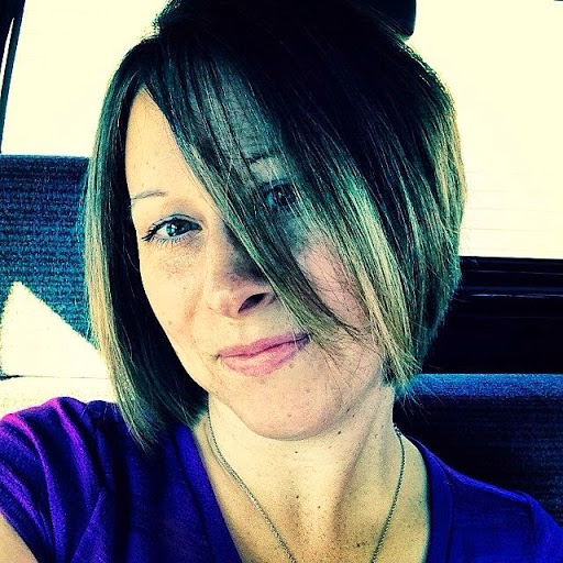 Kristina Cook Photo 20