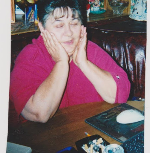 Vicki Henry Photo 29