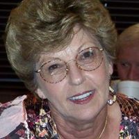 Theresa Peek Photo 12