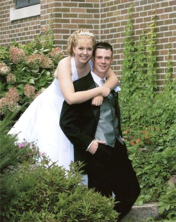 Amanda Anderson Photo 22