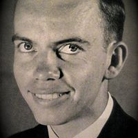 Wesley Carter Photo 10
