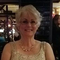 Susan Hall Photo 20