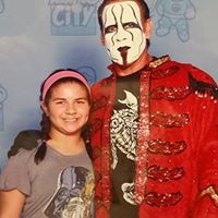 Laura Michels Photo 11