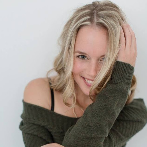 Catherine Nadeau Photo 17
