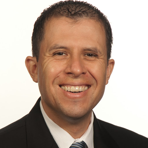 Robert Gutierrez Photo 23