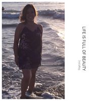 Lisa Orellana Photo 6