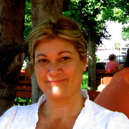 Paula Robbins Photo 26