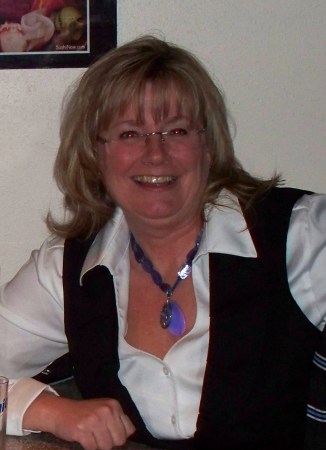 Laurie Benson Photo 33